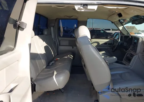 2005 Chevrolet Silverado 1500 Z71 from USA, damaged, VIN 2GCEK19BX51312364